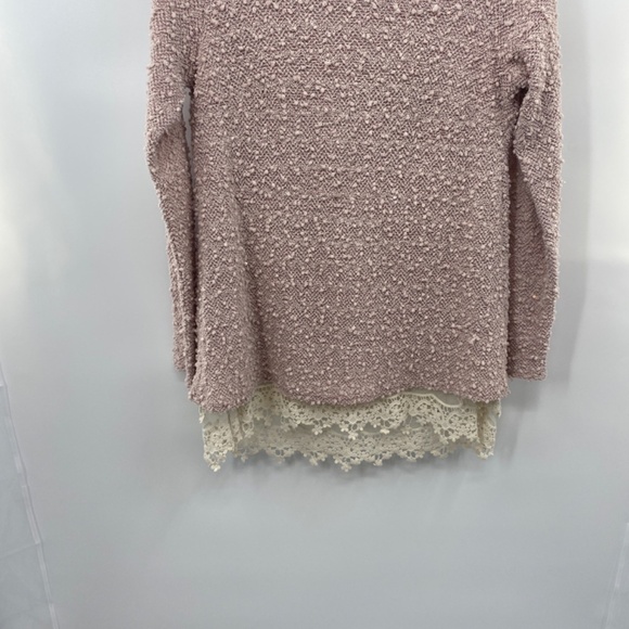 Altar’d State Blouse Size Small - Picture 9 of 10